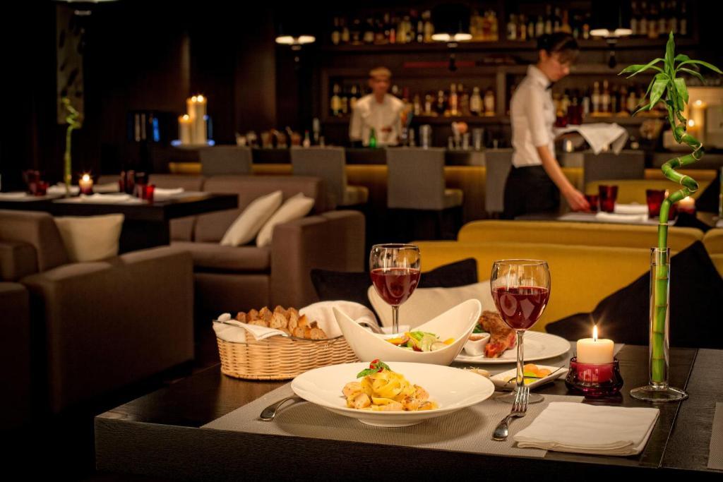 Voyage Hotel Karagandy Extérieur photo